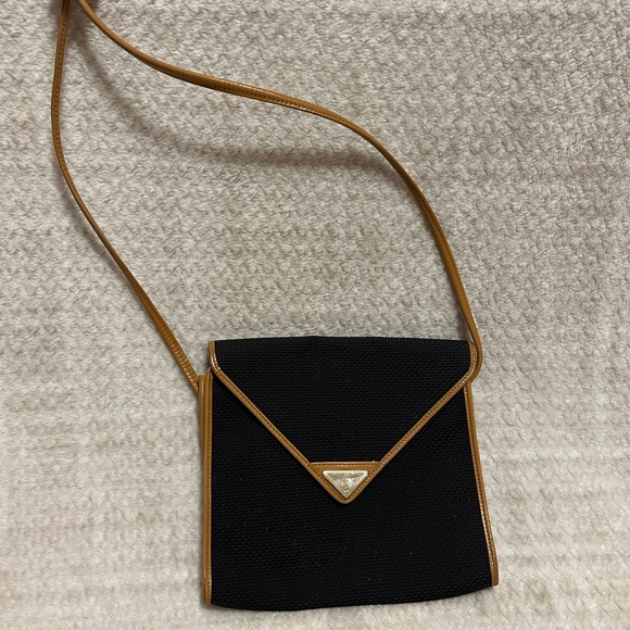 Vintage YSL crossbody - Picture 2 of 6
